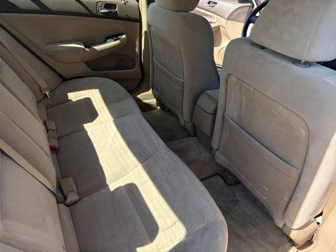 Used 2005 Honda Accord LX image 18