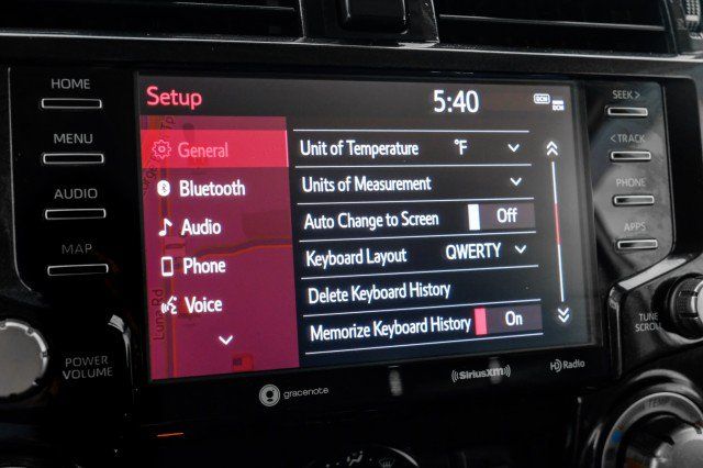 Used 2020 Toyota 4Runner TRD Off-Road AWD/4WD image 33