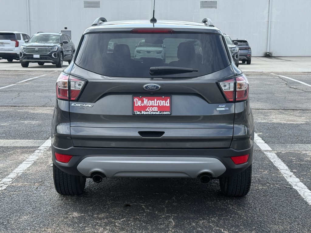 Used 2018 Ford Escape SE AWD/4WD image 3
