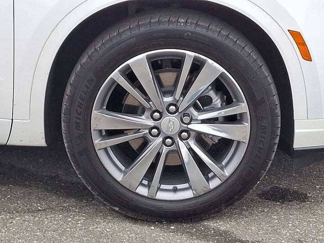 Used 2025 Cadillac XT6 Premium Luxury w/ LPO, Floor Liner Package AWD/4WD image 27