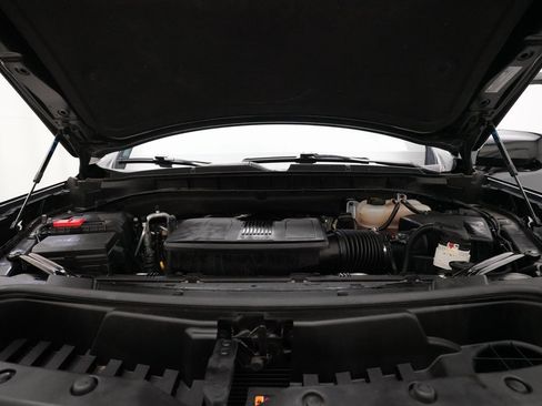 Used 2024 Chevrolet Tahoe LT image 3