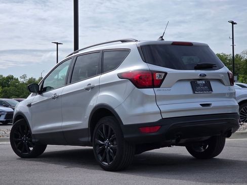 Used 2019 Ford Escape SE FWD image 22