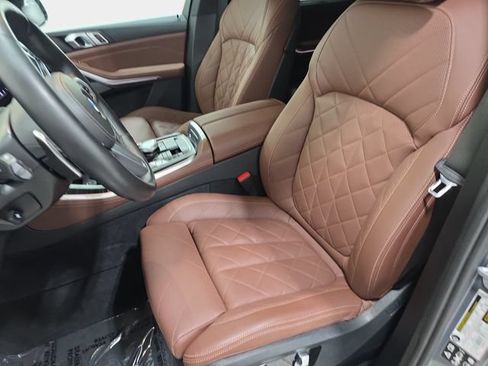 Used 2025 BMW X5 xDrive40i w/ Executive Package AWD/4WD image 11