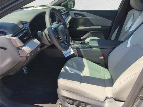 Used 2026 Toyota Camry SE FWD image 11