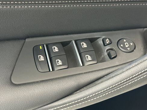 Certified 2023 BMW 530e image 13