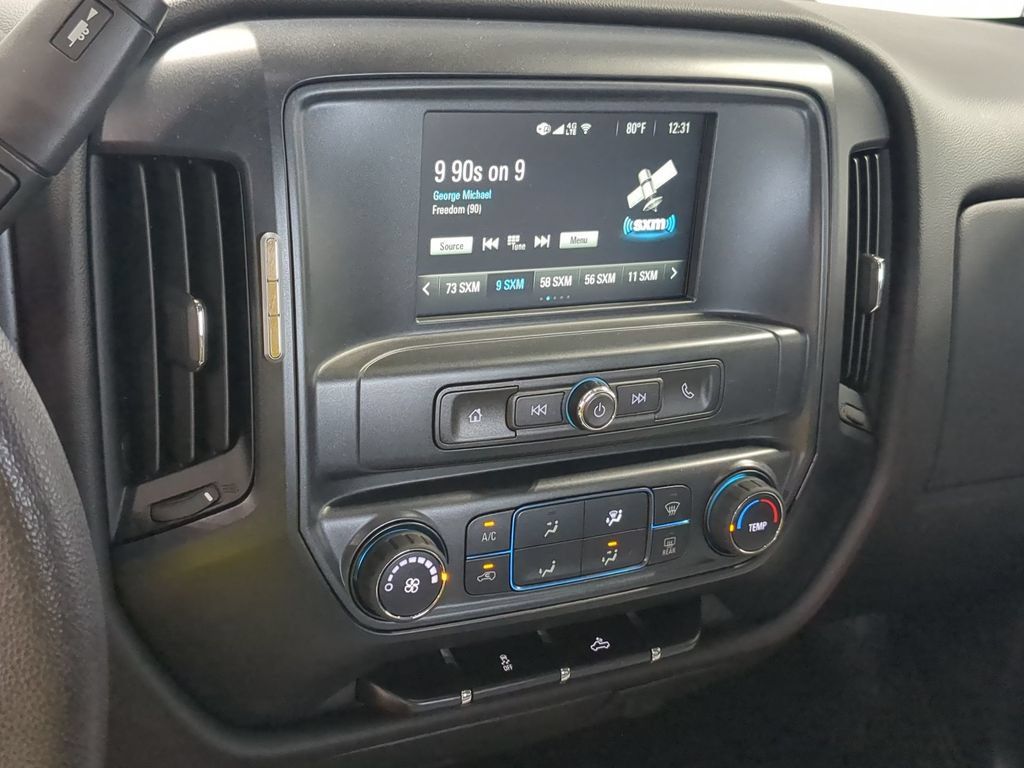 Used 2019 Chevrolet Silverado 1500 Custom w/ Custom Convenience Package AWD/4WD image 33