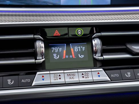 Used 2023 BMW X6 xDrive40i w/ M Sport Package image 29