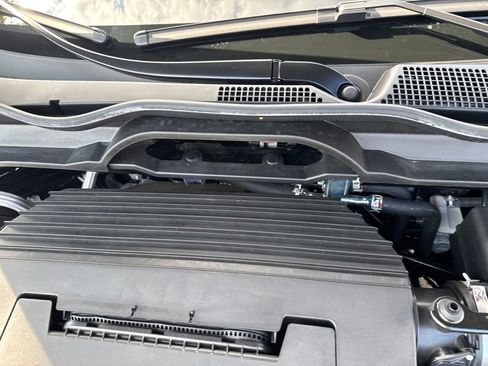 Used 2025 Honda Pilot TrailSport image 25
