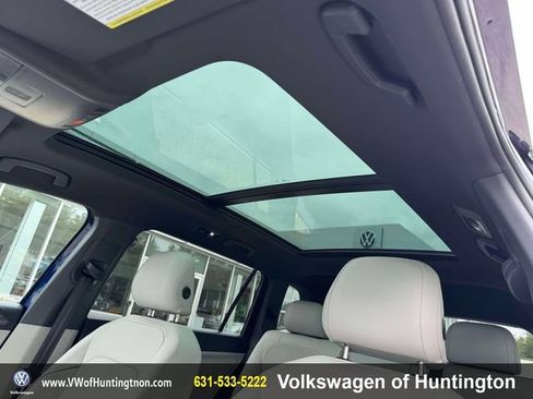 Used 2023 Volkswagen Tiguan SEL R-Line AWD/4WD image 19