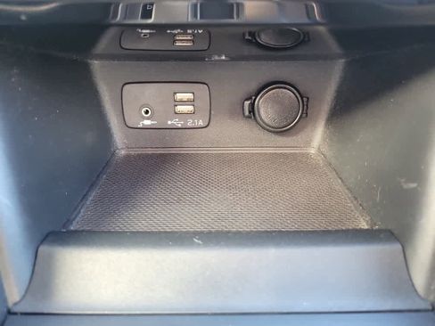 Used 2023 Subaru Forester Premium image 16