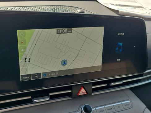 New 2026 Hyundai Elantra Limited image 27