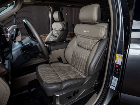 Used 2026 Ford F450 Platinum w/ Platinum Plus Package image 27