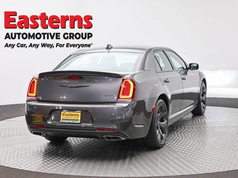 Used 2023 Chrysler 300 S RWD image 5
