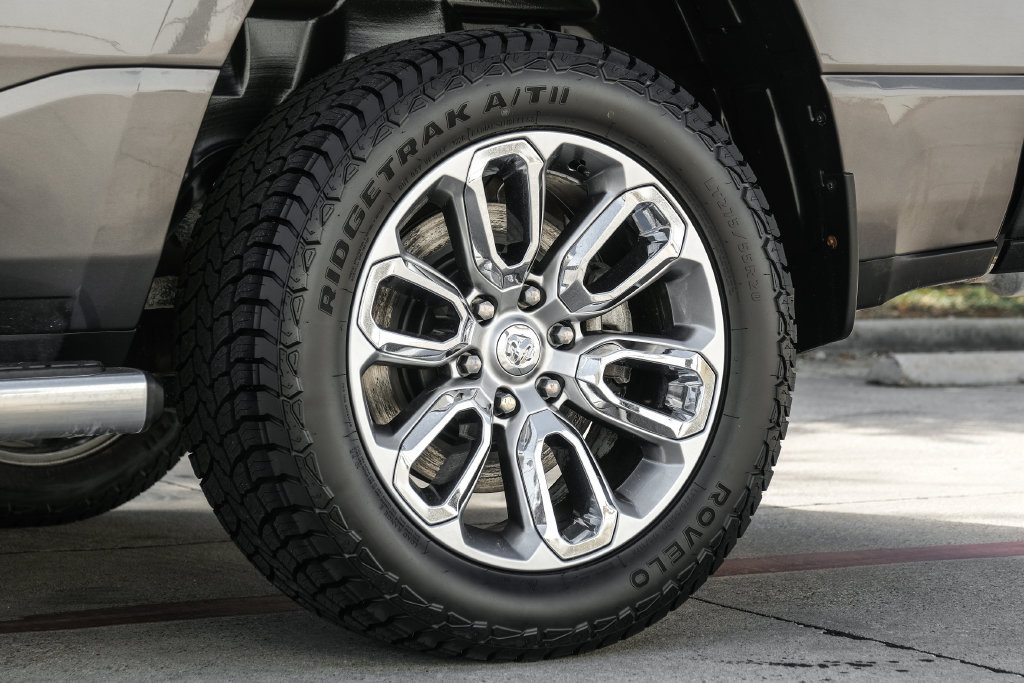 Used 2023 RAM 1500 Laramie AWD/4WD image 71