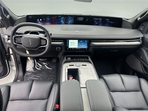 New 2026 Lincoln Navigator Reserve w/ Jet Appearance Package AWD/4WD image 12
