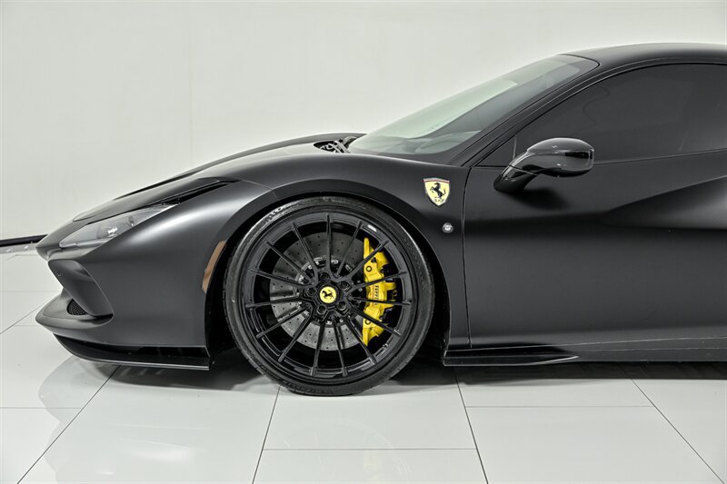 Used 2020 Ferrari F8 Tributo RWD image 8