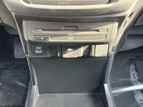 Used 2023 Honda Odyssey Elite image 7