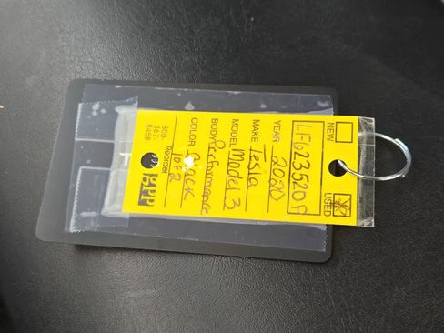 Used 2020 Tesla Model 3 Performance image 35