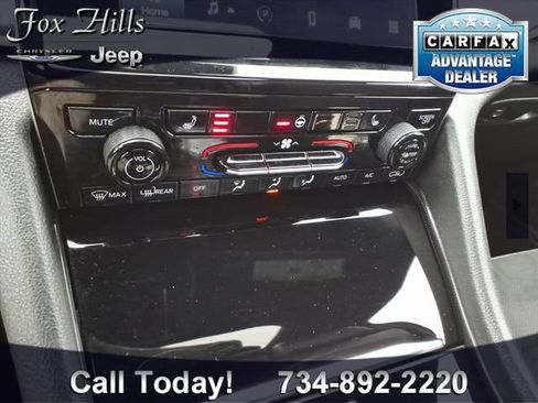 Used 2024 Jeep Grand Cherokee Altitude image 23