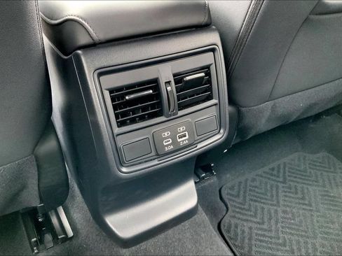 Certified 2026 Subaru Outback Premium AWD/4WD image 10