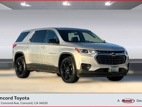 Used 2020 Chevrolet Traverse LS w/ LPO, Floor Liner Package image 1