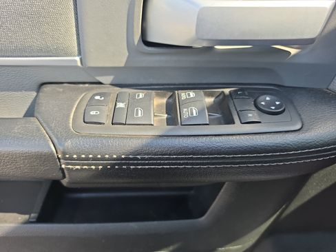 Used 2022 RAM 2500 Big Horn AWD/4WD image 20
