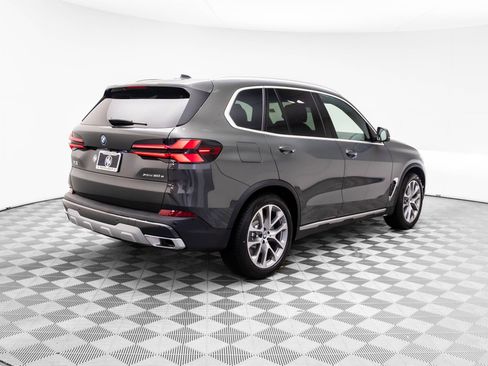 Certified 2026 BMW X5 xDrive50e w/ Executive Package AWD/4WD image 6