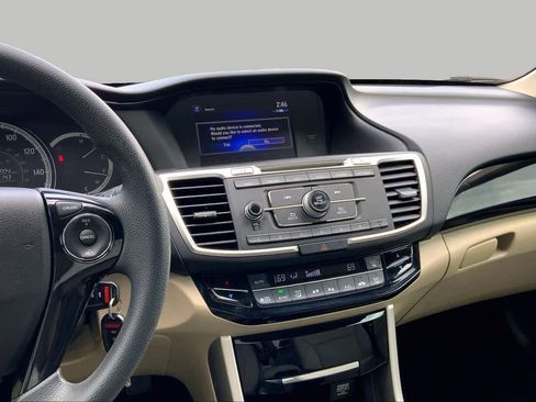 Used 2016 Honda Accord LX image 7