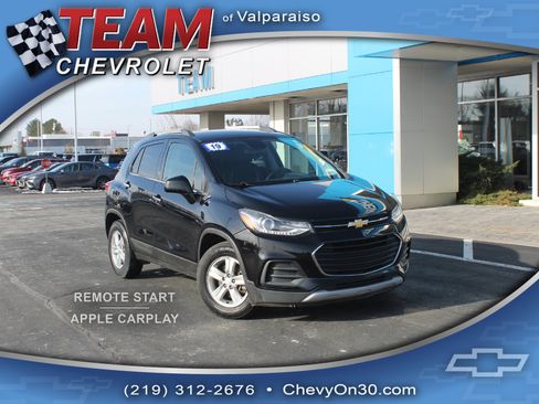 Used 2019 Chevrolet Trax LT w/ LT Convenience Package image 1