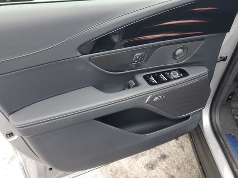 New 2026 Lincoln Nautilus Premier w/ Equipment Group 102A image 8