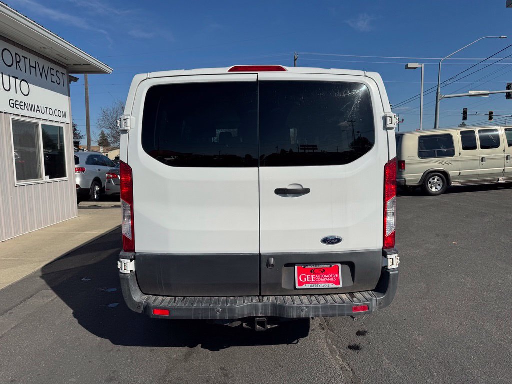 Used 2017 Ford Transit 150 XLT RWD image 4
