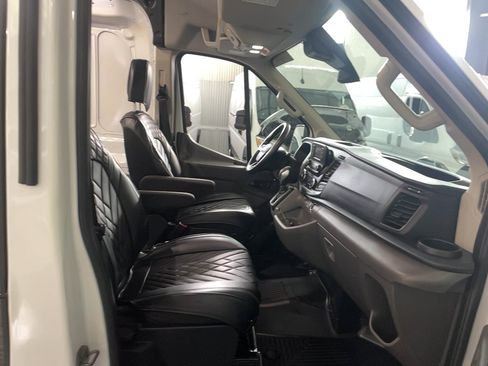 Used 2022 Ford Transit 250 Medium Roof AWD image 20