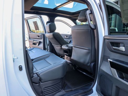 Used 2025 Toyota Tundra Limited image 46