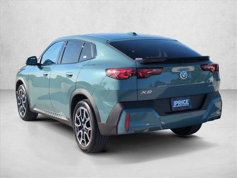 Certified 2025 BMW X2 xDrive28i w/ Technology Package AWD/4WD image 8
