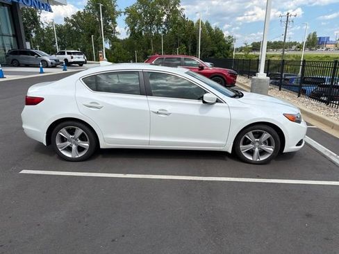 Used 2015 Acura ILX w/ Premium Package FWD image 7