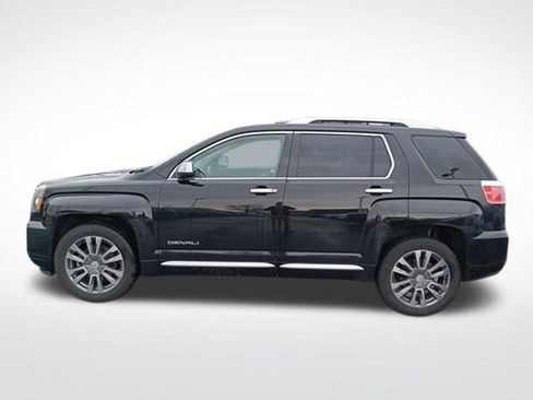 Used 2017 GMC Terrain Denali image 2