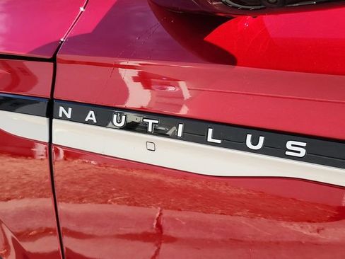 New 2025 Lincoln Nautilus Premier w/ Equipment Group 102A image 12