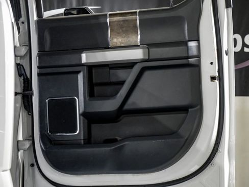 Used 2022 Ford F250 Lariat w/ Tremor Off-Road Package image 37