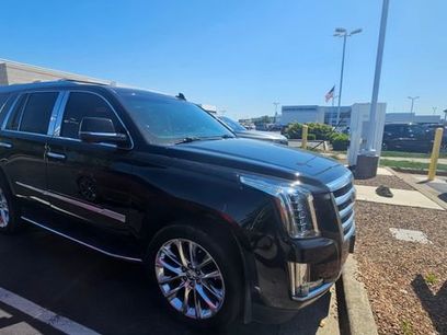 Used 2019 Cadillac Escalade Luxury
