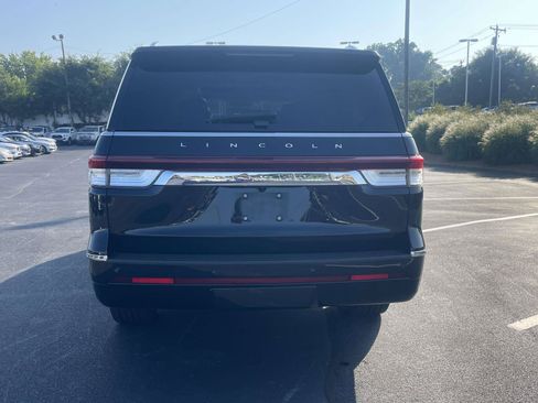Used 2022 Lincoln Navigator L Reserve AWD/4WD image 6