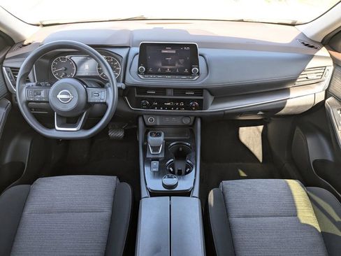 Used 2023 Nissan Rogue SV image 14