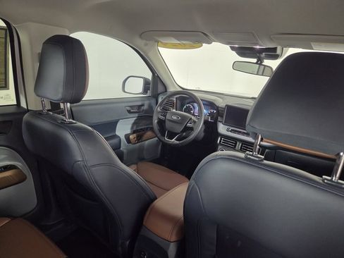 Used 2024 Ford Maverick Lariat FWD image 32
