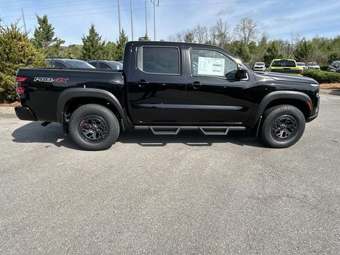 New 2026 Nissan Frontier PRO-4X w/ Tow Package AWD/4WD image 8