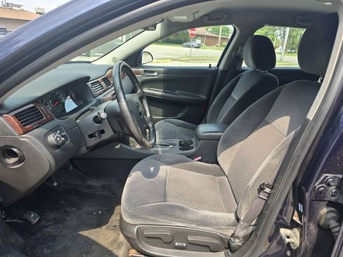 Used 2011 Chevrolet Impala LT FWD image 17