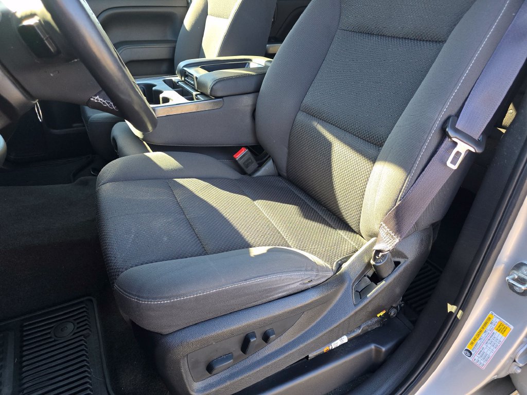 Used 2017 Chevrolet Silverado 1500 LT w/ All Star Edition AWD/4WD image 27