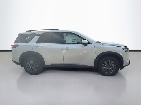 New 2025 Nissan Pathfinder SV w/ Cargo Package image 9