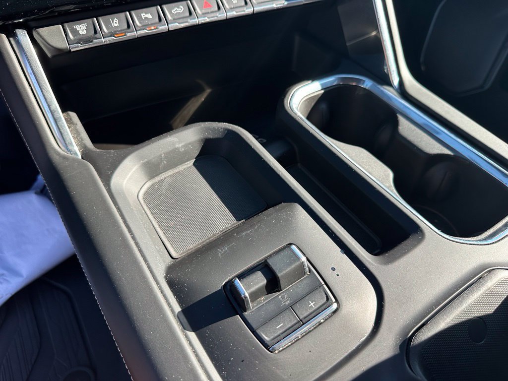 Used 2024 GMC Sierra 2500 Denali Ultimate AWD/4WD image 47