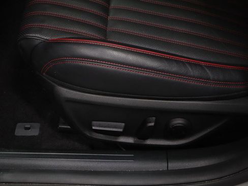 Used 2023 Genesis G70 2.0T w/ Sport Prestige Package AWD/4WD image 25