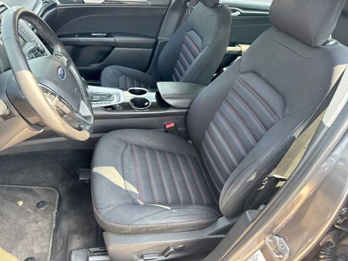 Used 2013 Ford Fusion SE FWD image 14