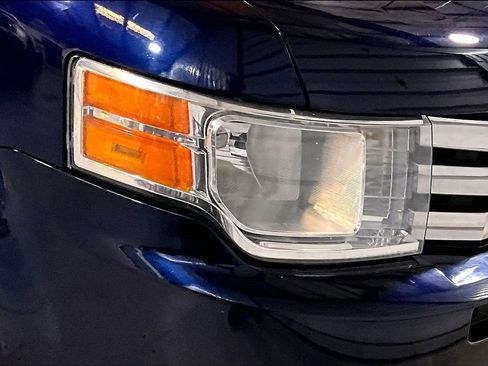 Used 2011 Ford Flex SEL w/ Rapid Spec Order Code FWD image 4